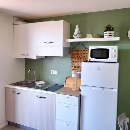 Fronte Mare 23 * Чивитанова-Марке